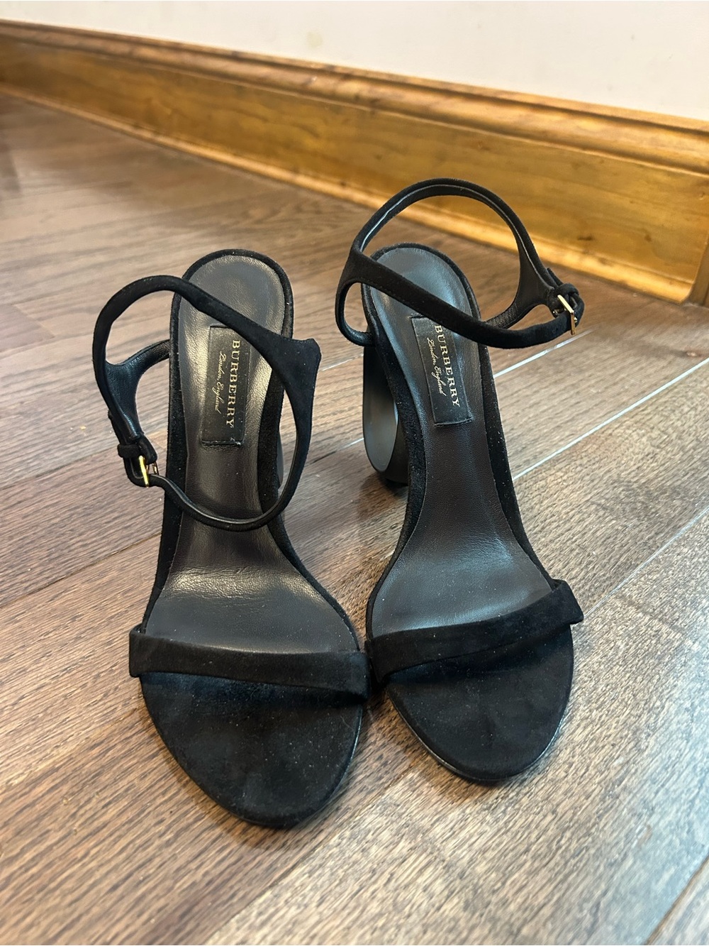 Burberry Black Suede Strappy Open-Toe Heels. Size 38, US 7 - Picture 7 of 12